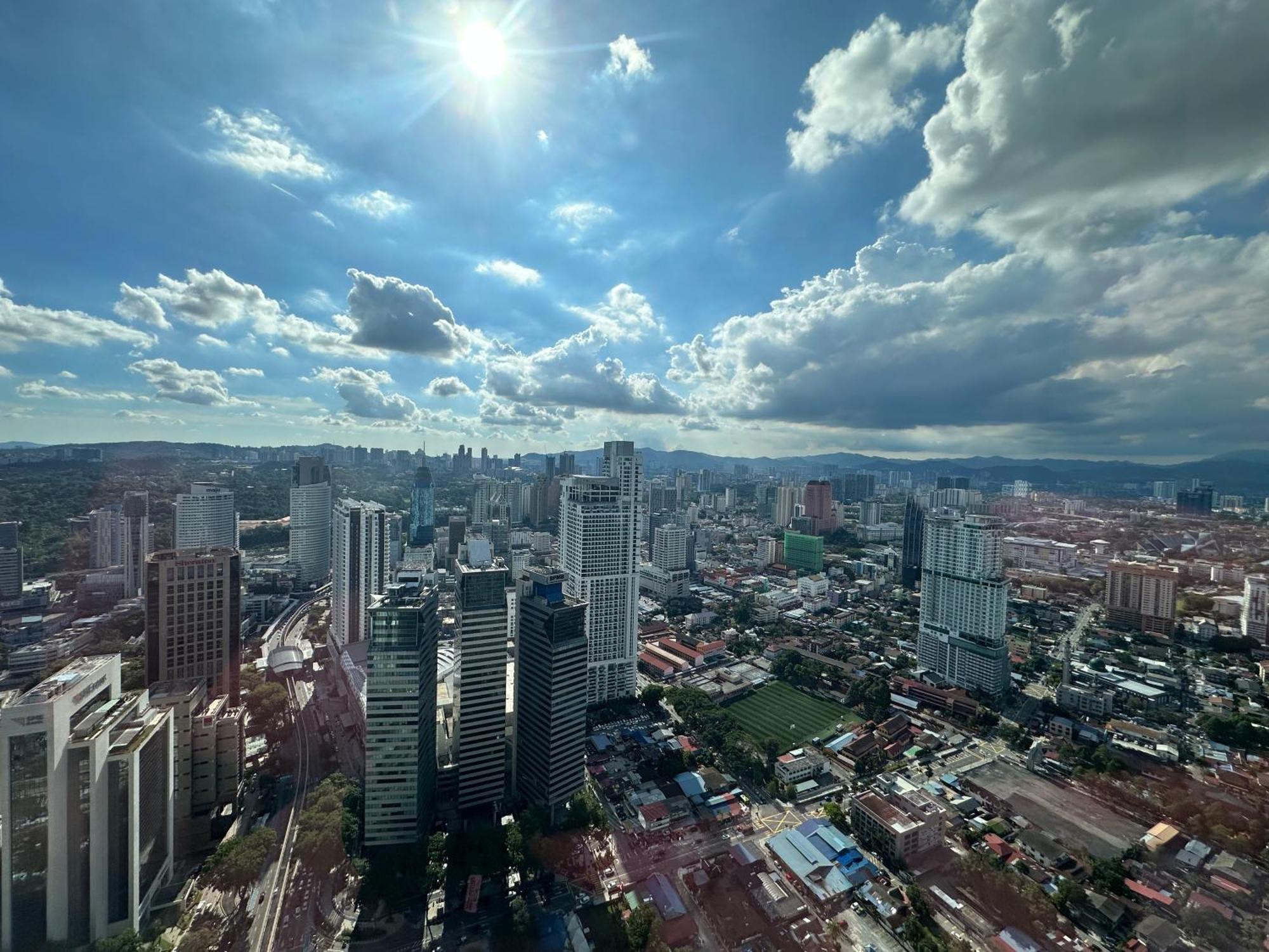Апартаменты The Platinum Kuala Lumpur By Cozy White Экстерьер фото